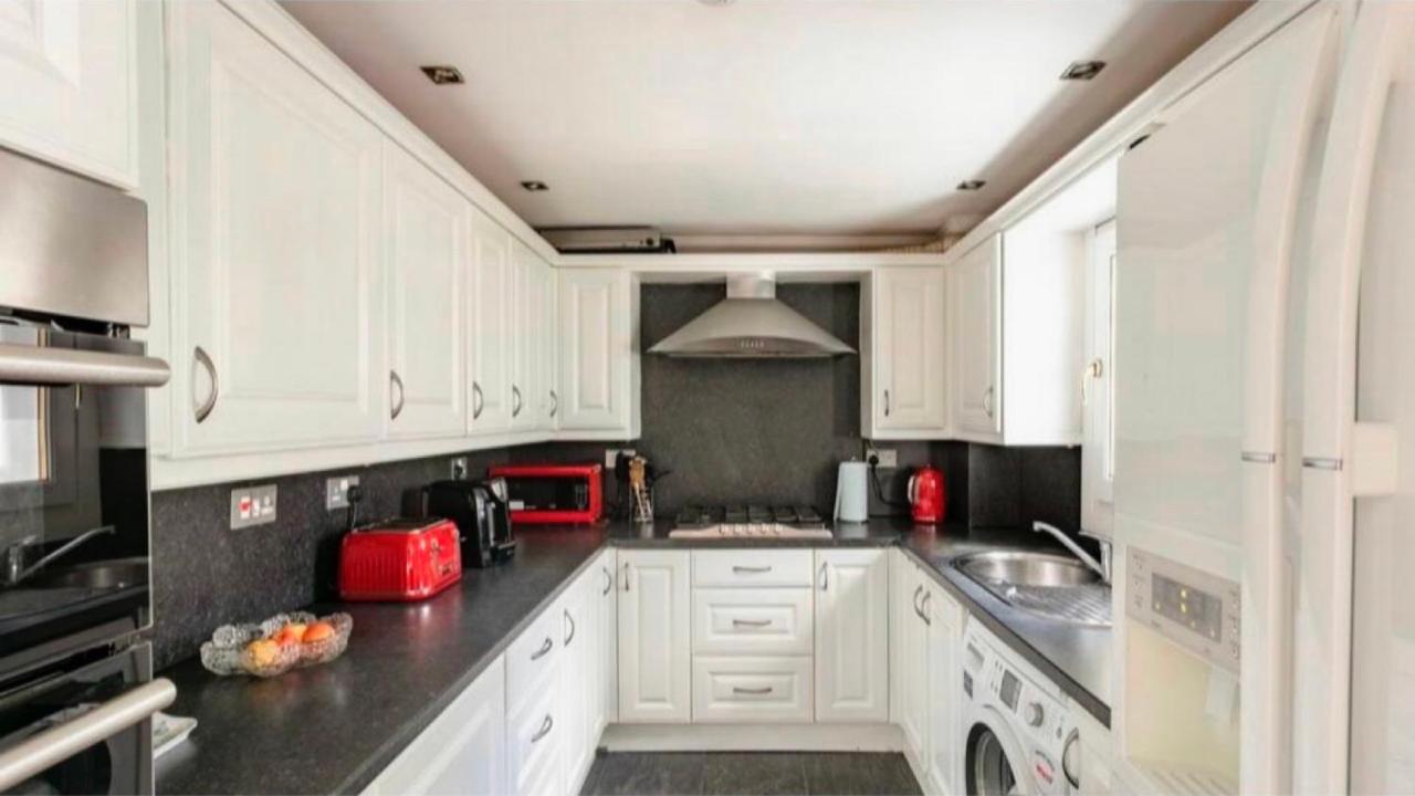 Home To Home Stay Apartment Γλασκώβη Εξωτερικό φωτογραφία